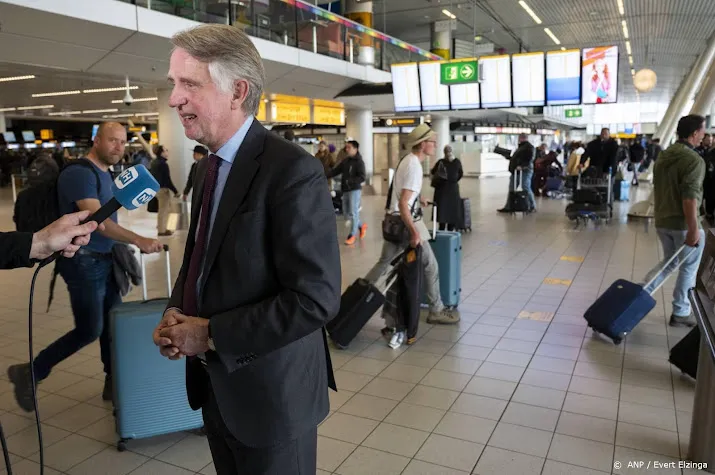 schiphol topman benschop ik denk niet aan opstappen