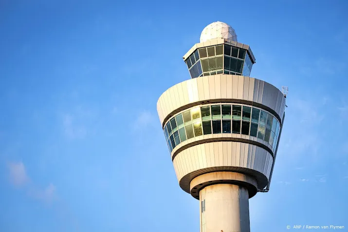 schiphol verduidelijkt er vliegen geen russische maatschappijen