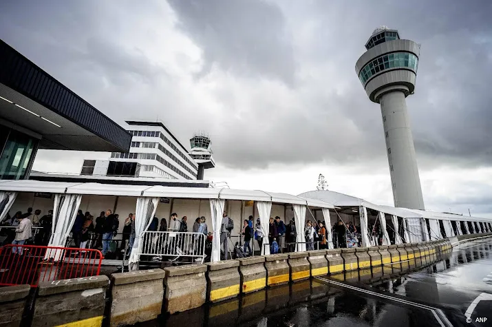 schiphol verlengt compensatieregeling voor vluchtmissers