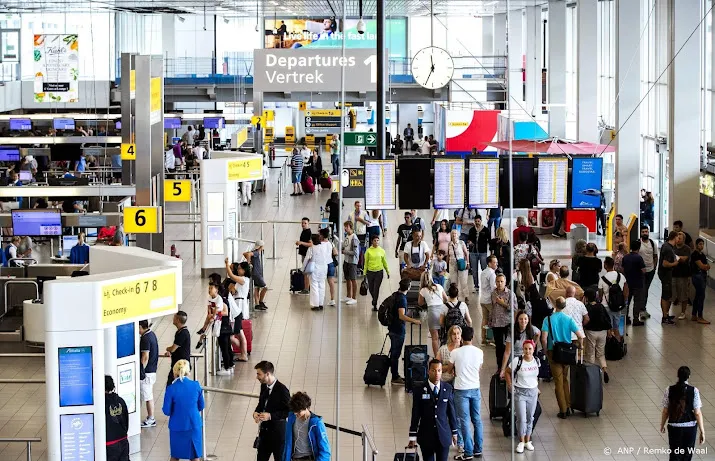 schiphol verzoek om hulp van leger twee keer afgewezen