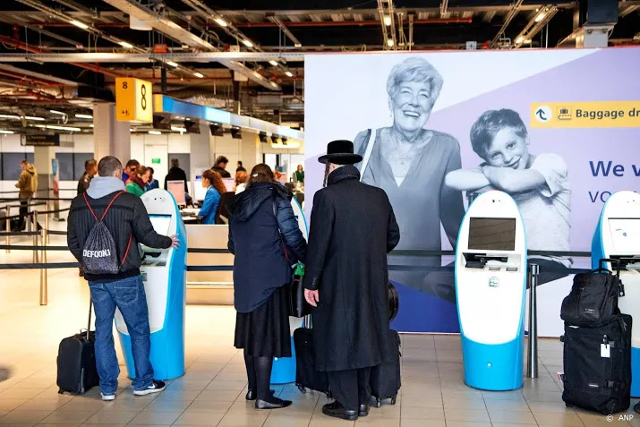 schiphol voert winst op dankzij meer passagiers