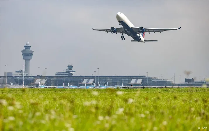 schiphol wil structureel meer uitgeven aan kwaliteit luchthaven