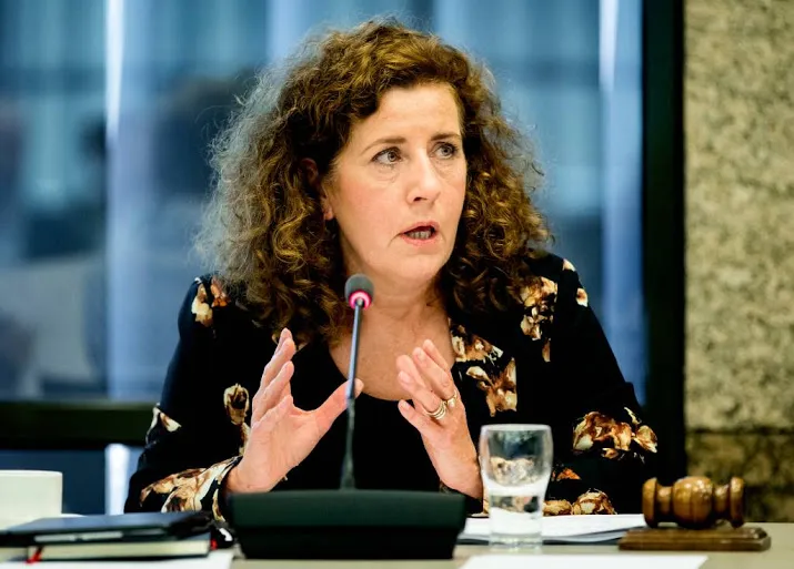 scholen moeten uitgaven beter verantwoorden