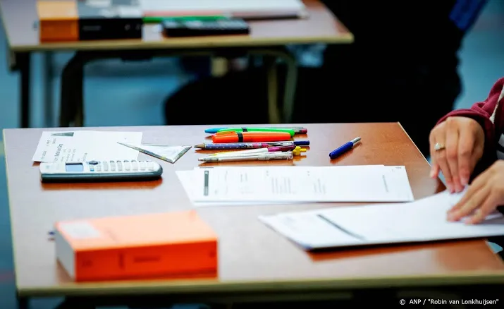 schoolexamens rammelen bij meer dan helft onderzochte scholen