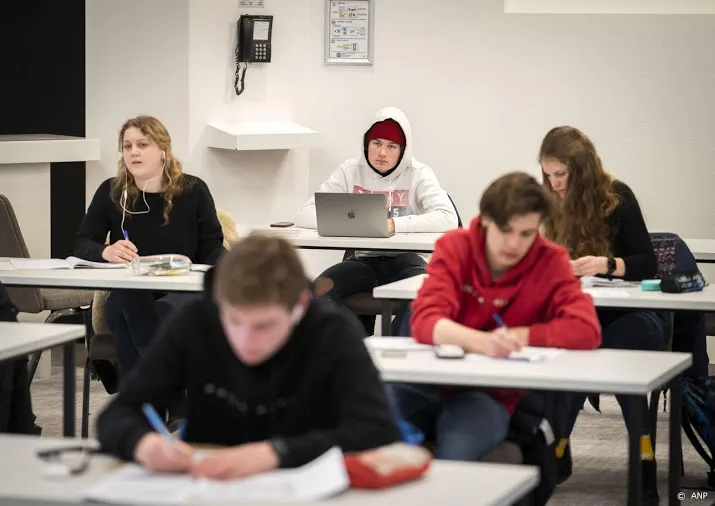 schoolleiders positief gestemd over winst vvd en d66
