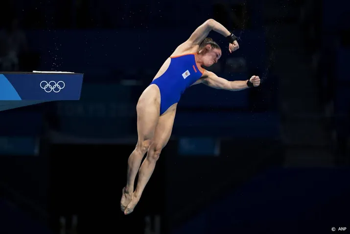 schoonspringster van duijn net naar finale op 10 metertoren