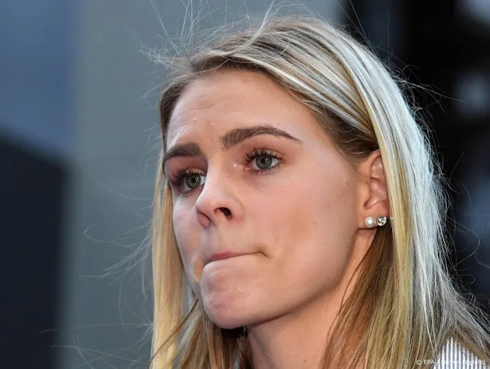 schorsing australische zwemster teruggebracht tot twee jaar