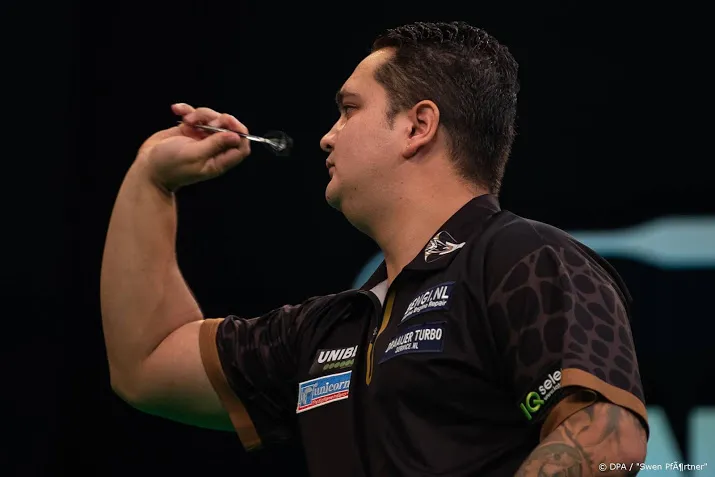 schot wright verschalkt darter de zwaan in achtste finales