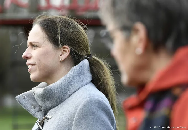 schouten christenunie hoopt na exitpolls alsnog op 5 zetels