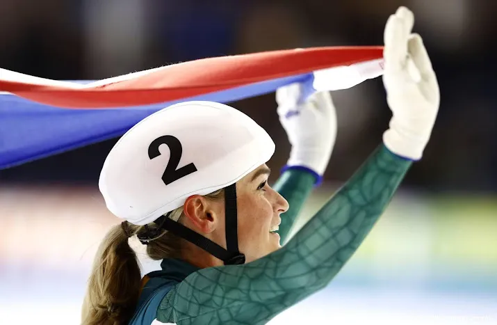 schouten pakt op massastart derde titel op nk afstanden