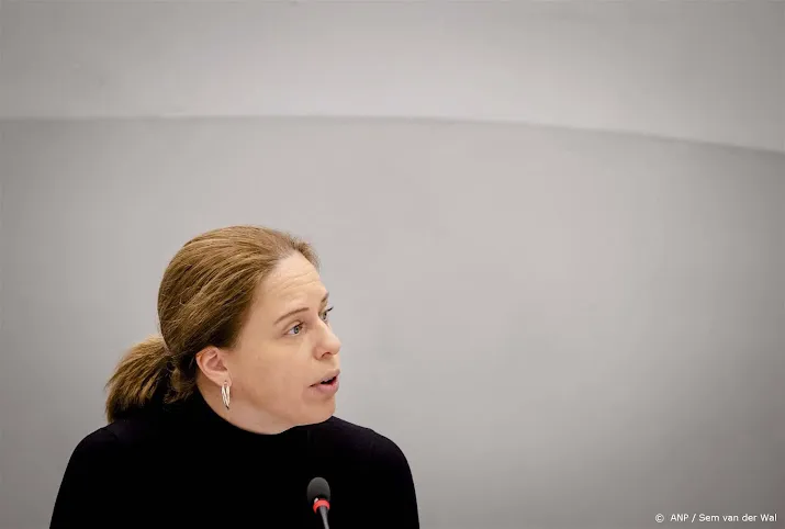 schouten weegt vonnis energietoeslag studenten mee in nieuwe wet