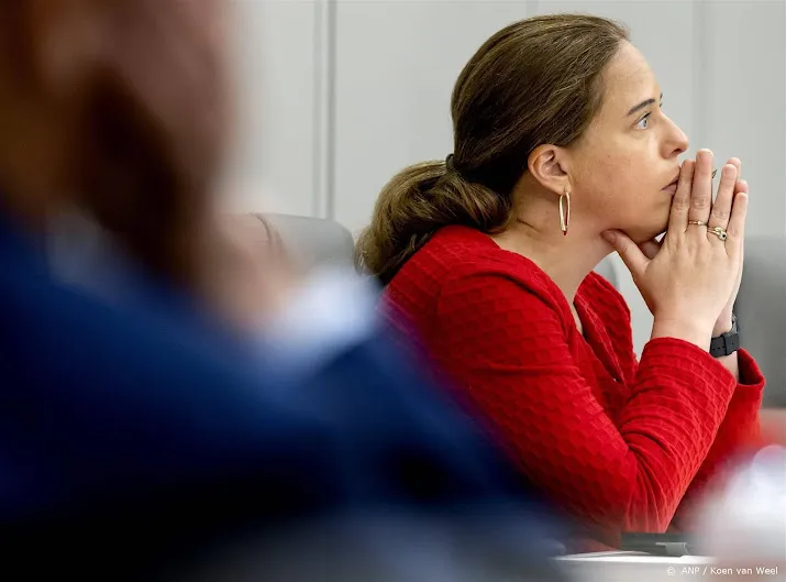 schouten wil datum overgang nieuw pensioenstelsel jaar uitstellen