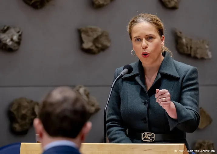 schouten wil werken aan pensioeneisen groenlinks en pvda