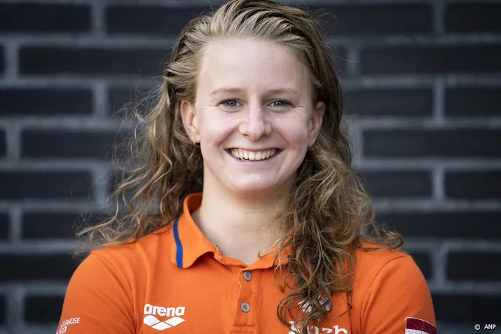 schouten zwemt weer twee keer nederlands record op schoolslag