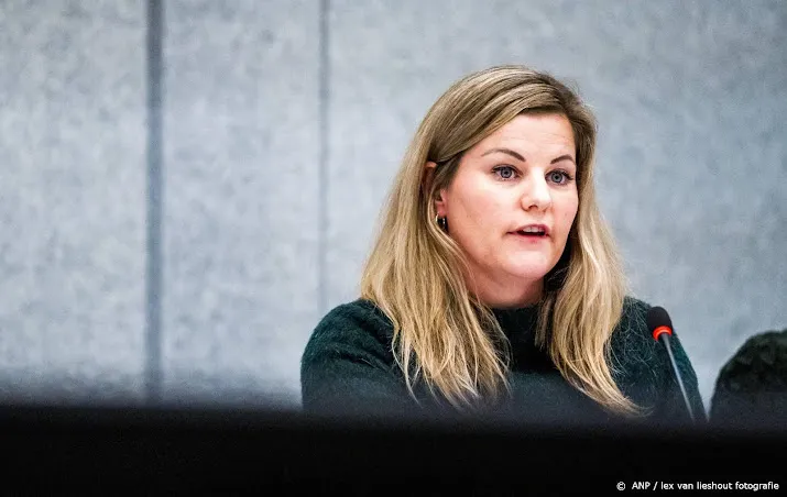 schreinemacher onthouden voedsel door poetin is oorlogsmisdaad
