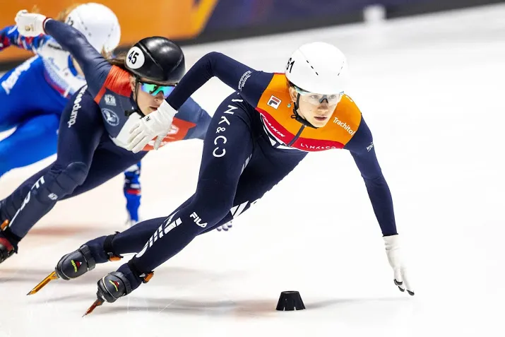 schulting en poutsma bij wk shorttrack naar finale 1000 meter