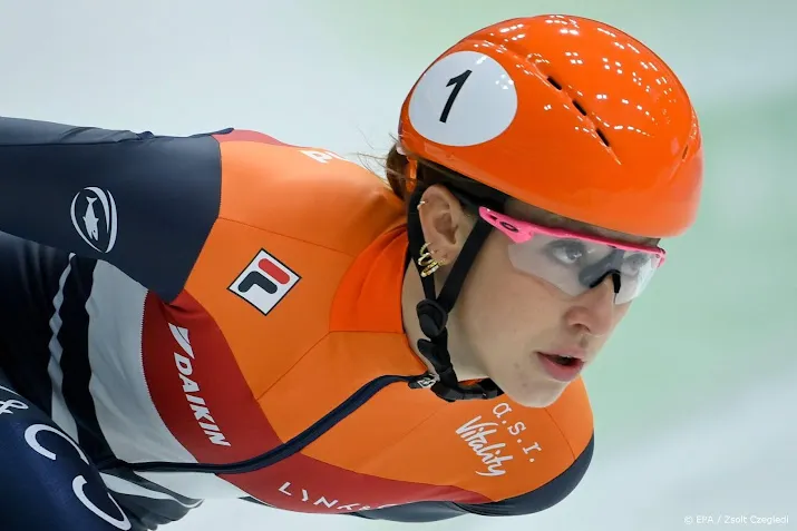 schulting ook de beste op de 1000 meter in debrecen