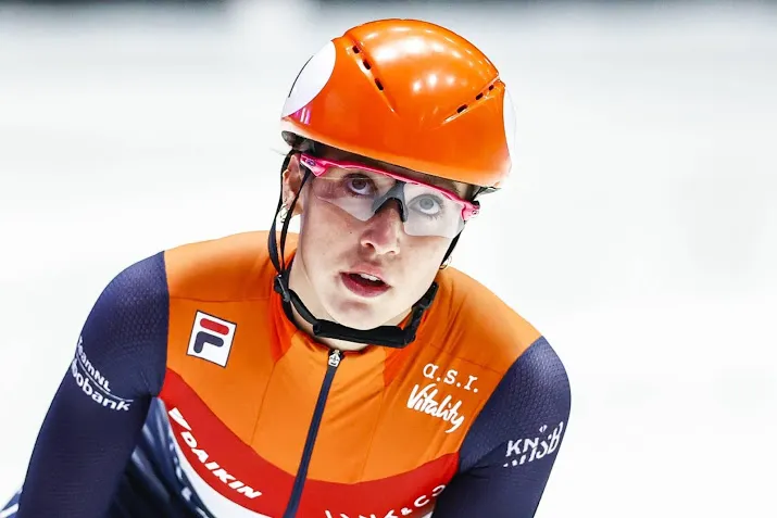 schulting op wk met overmacht naar finale 1500 meter