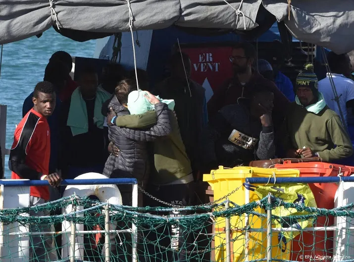 sea watch redt weer tientallen migranten