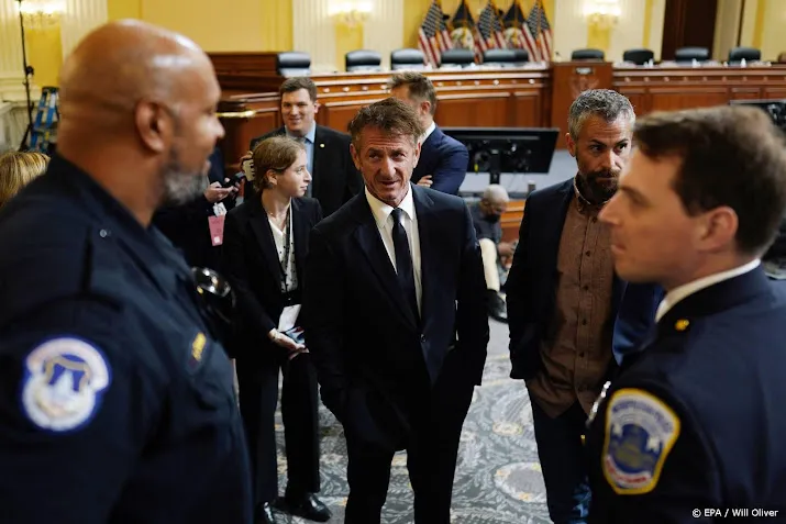 sean penn aanwezig bij hoorzitting capitool bestorming