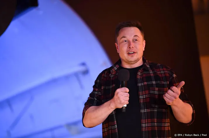 sec musk schendt schikking met tweet