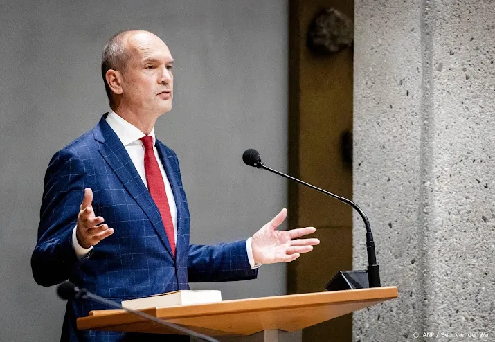 segers blijft in kamer als christenunie weer meeregeert