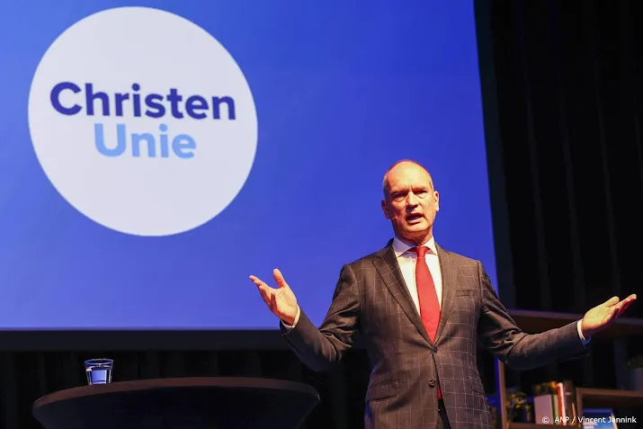 segers helpt niet als kabinet de kamer alleen als lastig ziet