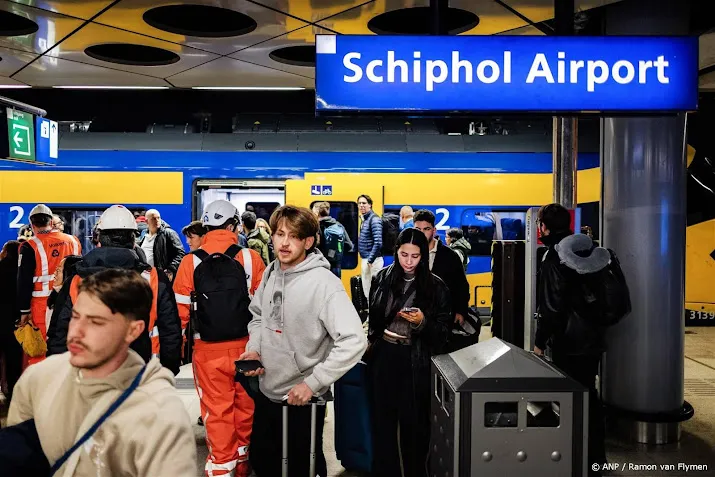 seinstoring bij schiphol opgelost treinen rijden weer