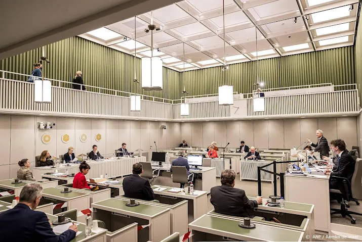 senaatsmeerderheid laat bezuiniging jeugdzorg los en verhoog aow