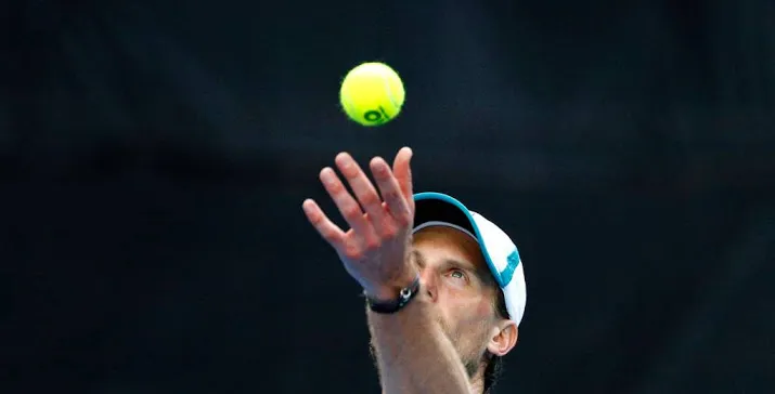 seppi verrast zverev in ahoy