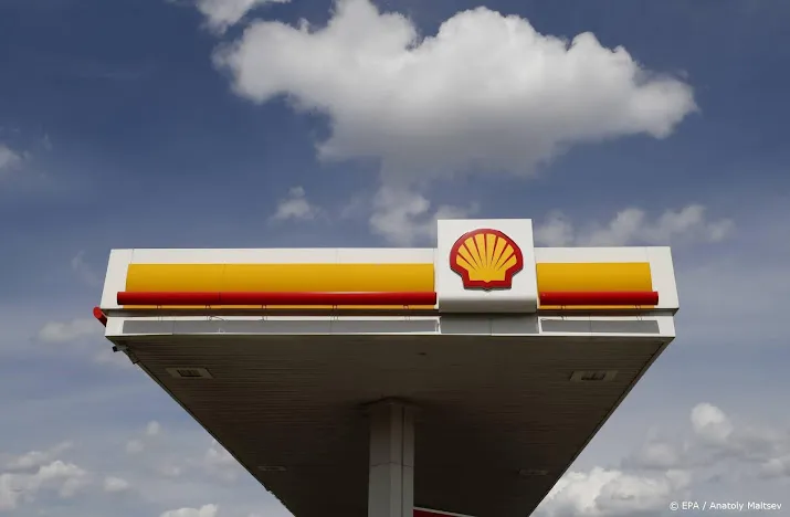 shell aan kop in voorzichtig hogere aex