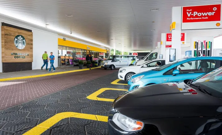 shell bouwt meer pompstations en winkels