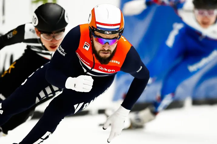 shorttracker knegt met aflossingsploeg naar finale dordrecht