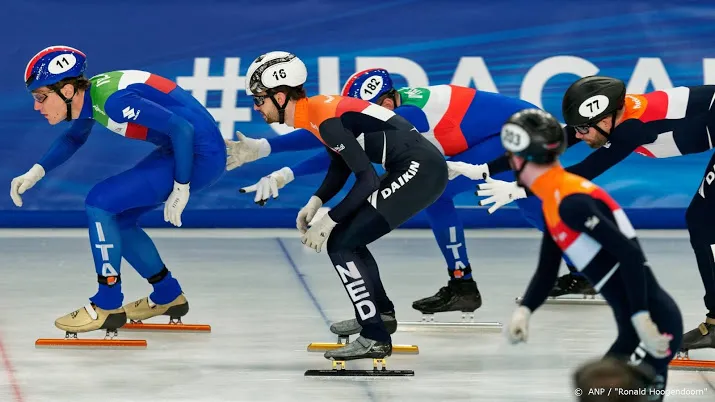 shorttrackers vrijwel ongeschonden door eerste dag ek