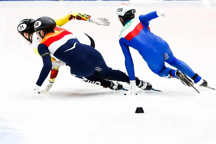 shorttrackmannen ook naar halve finale relay