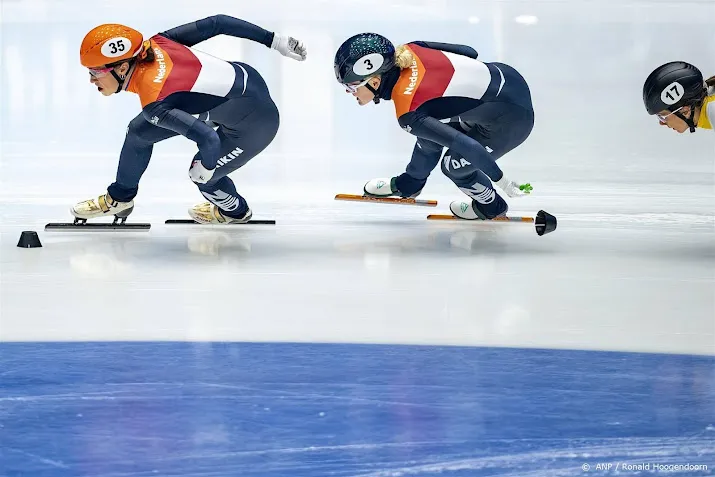 shorttracksters sluiten ek af met goud op aflossing