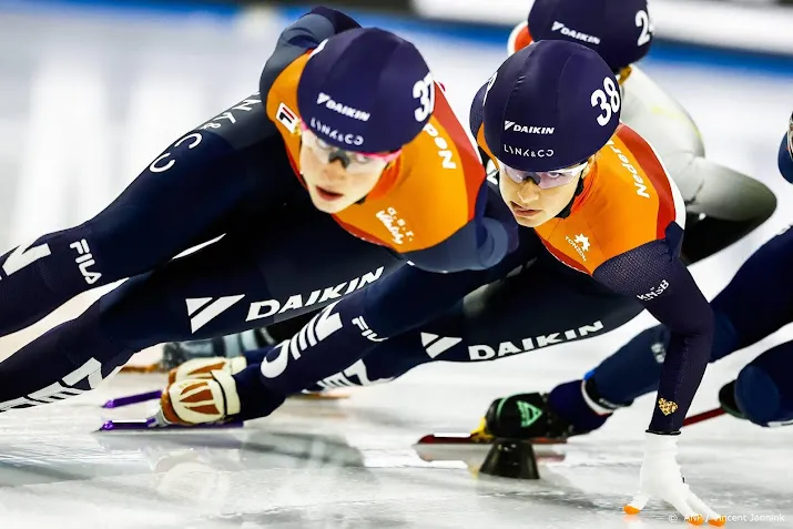 shorttracksters winnen aflossing bij wereldbeker in japan