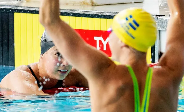 sjostrom klopt kromowidjojo ook op 100 vrij
