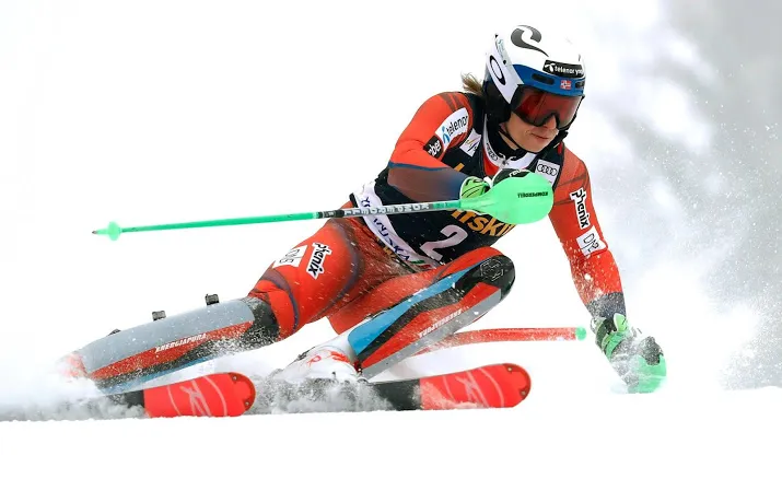 skier kristoffersen opent met slalomzege