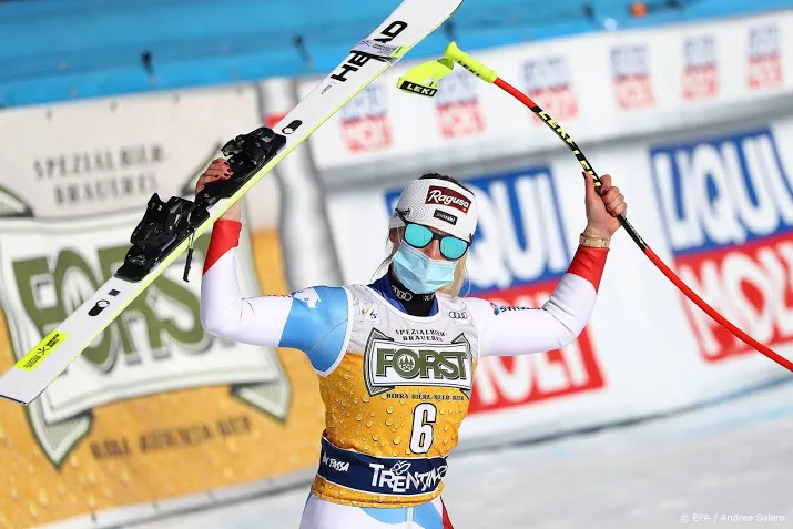 skiester gut behrami wint ook tweede afdaling in val di fassa