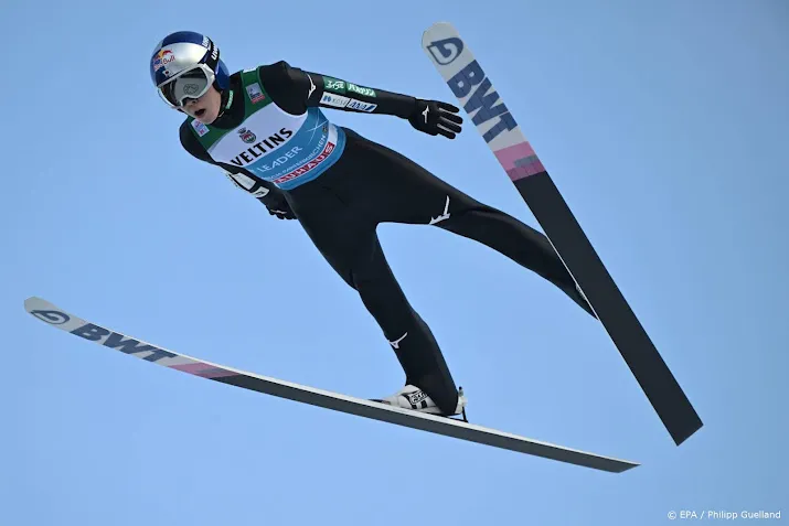 skispringer kobayashi ook de beste in garmisch partenkirchen