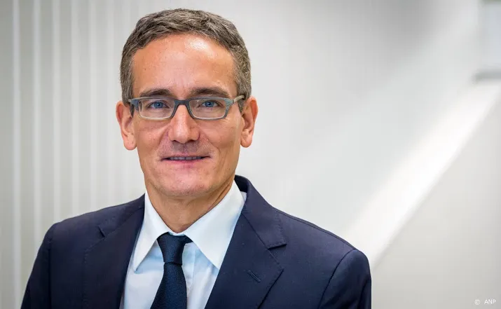 sky italia benoemt kpn baas ibarra tot topman
