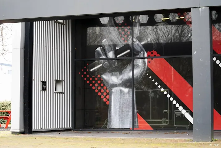 slachtofferhulp roept slachtoffers the voice op zich te melden