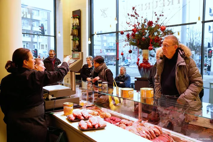 slagers wij blijven gewoon open want we zijn essentieel