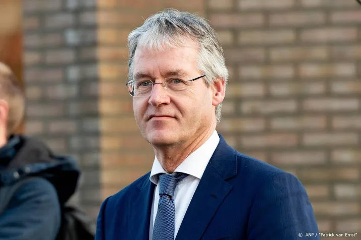 slob wil bemiddelaar voor onderwijs cao
