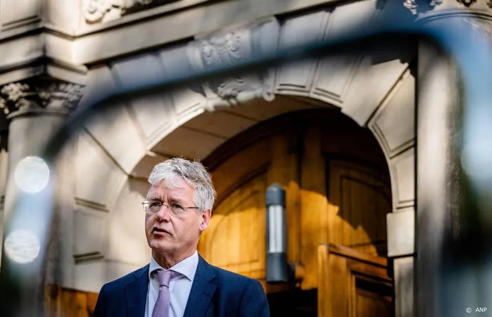 slob wil dat kinderen hele dagen naar school gaan
