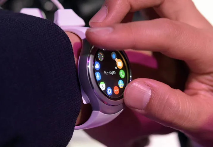 smartwatch houdt gevangene 24 7 in de gaten