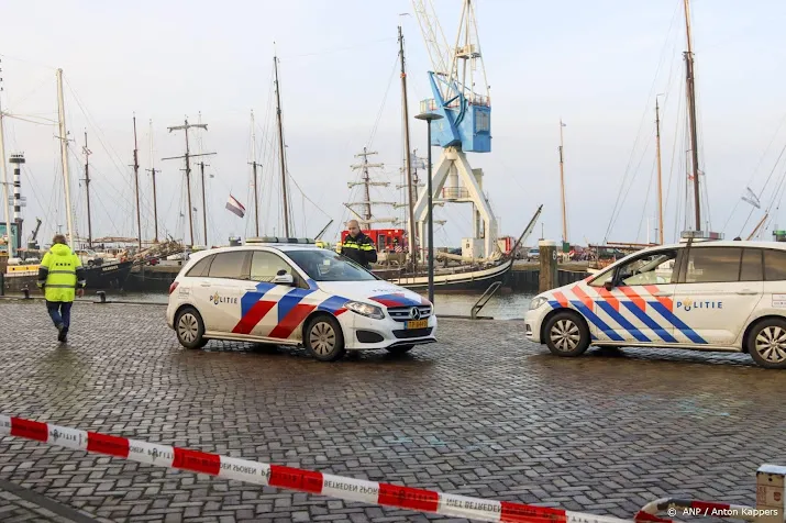 snelboot na aanvaring waddenzee nu bij scheepswerf in harlingen