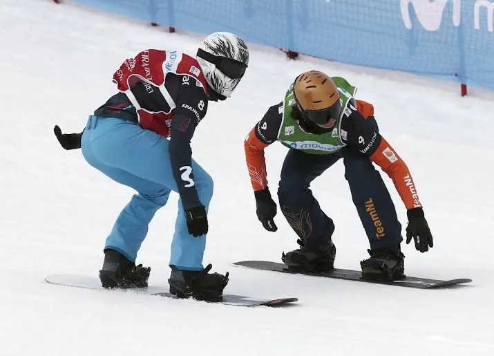 snowboardcrosser de blois staat na 14e plek leiding in wb af