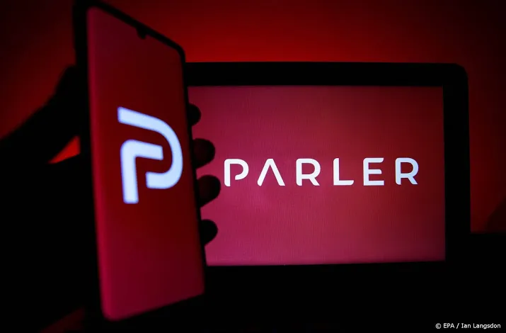 socialmediaplatform parler voert strijd tegen amazon op